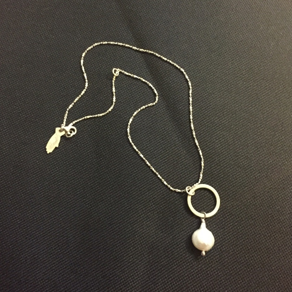 Pearl choker