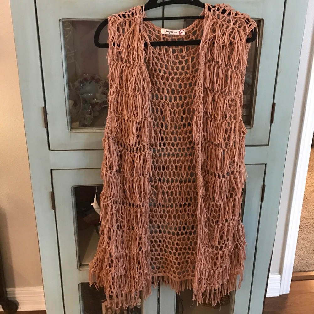 ***SOLD*** Umgee fringe vest cardigan mauve