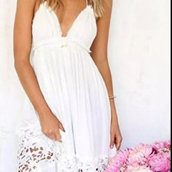 🌸BOHO white maxi halter dress🌸 - Picture 3 of 4