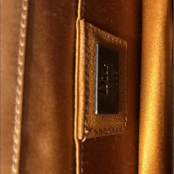 CHRISTIAN DIOR UNIQUE HANDBAG! - Picture 4 of 4