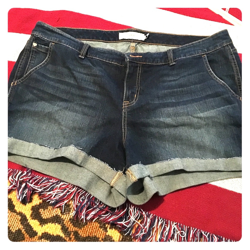 Super cute short shorts!!