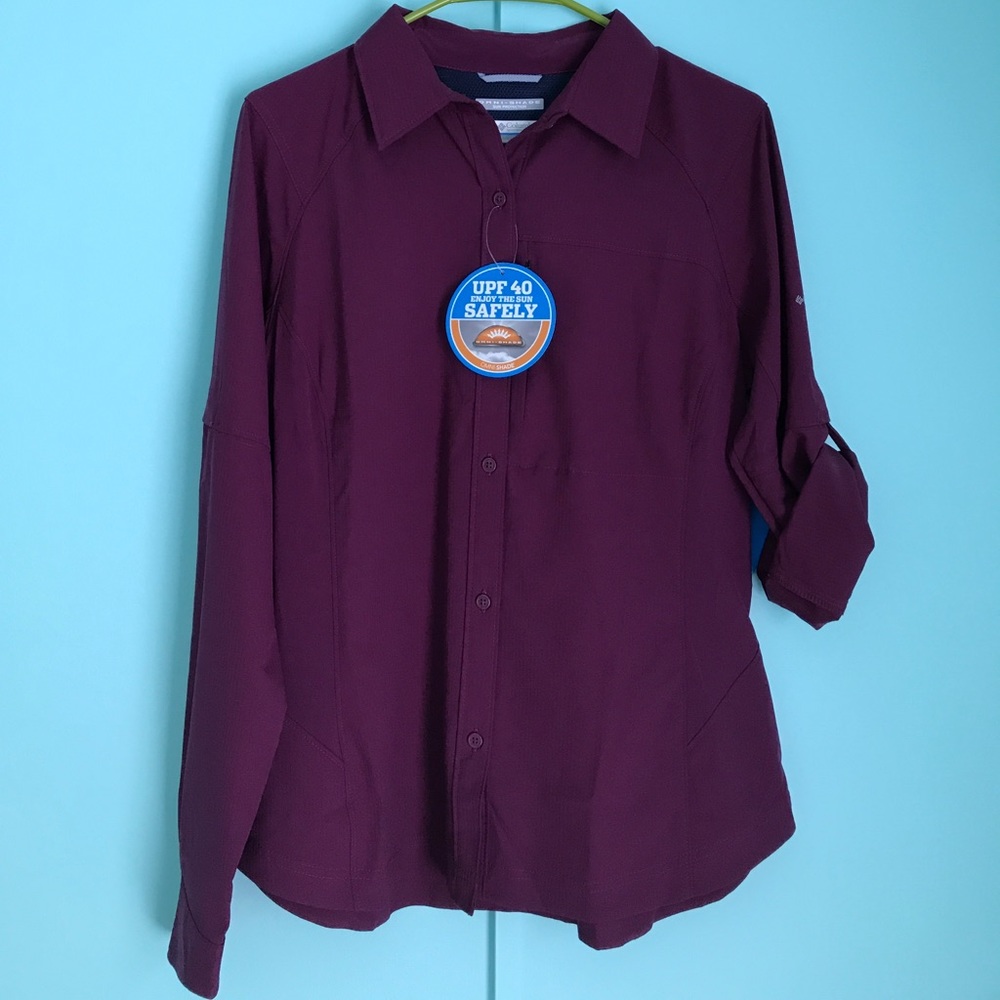 Women's Columbia long sleeve button up.