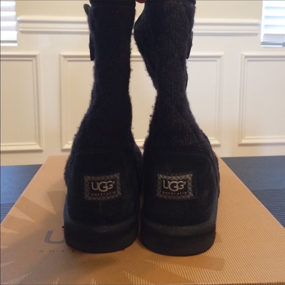 Short ugg sweater boots