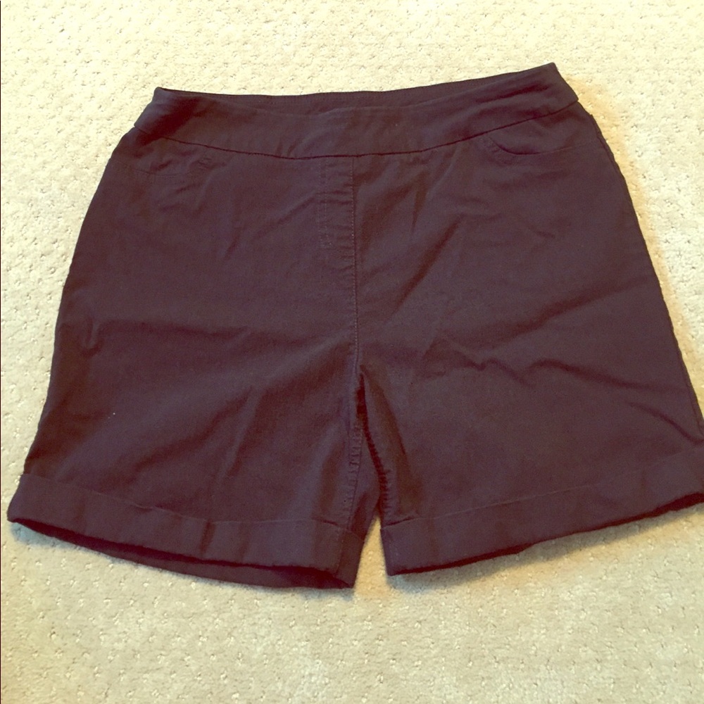 Black stretchy pull on shorts