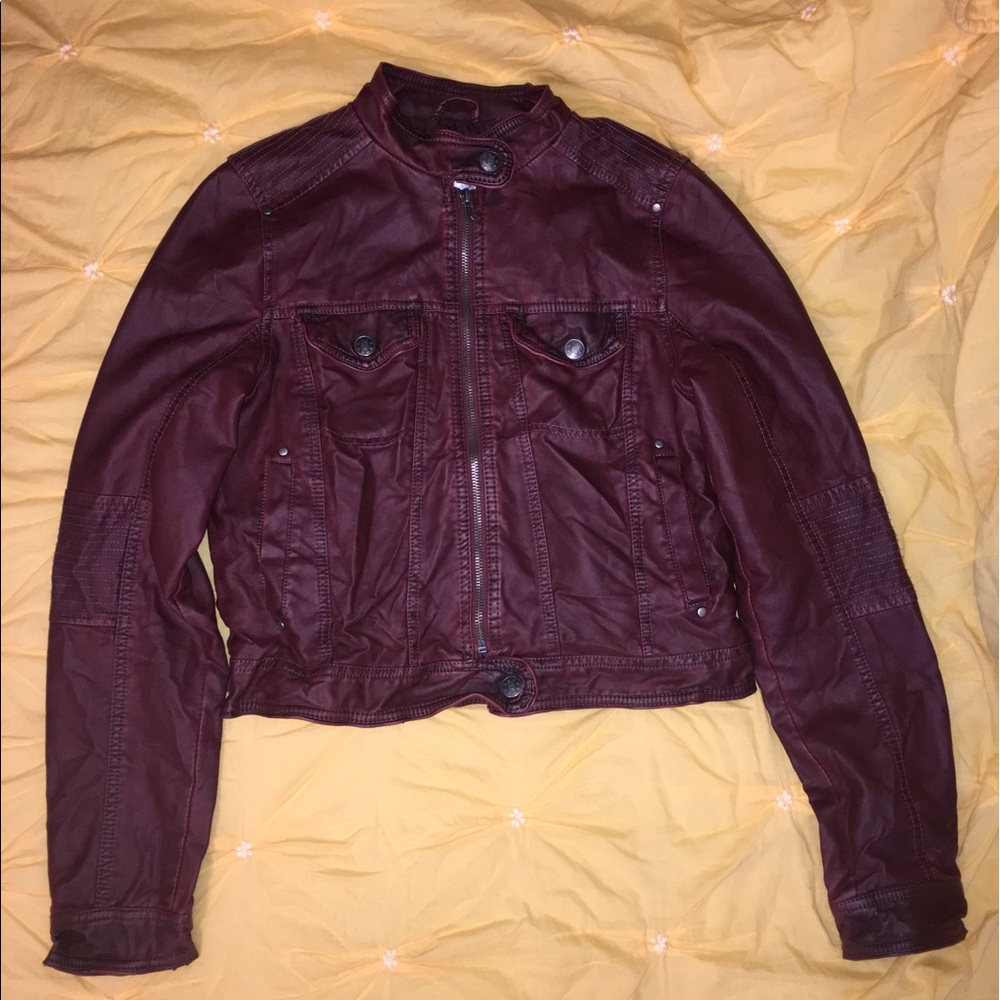 Burgundy Bomber-style-faux-Leather Jacket!