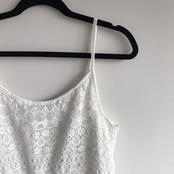 White lace dress - Picture 2 of 4