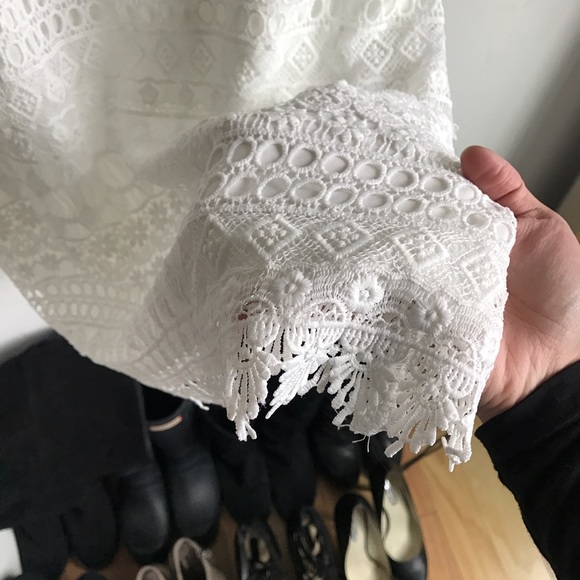 White lace dress - Picture 3 of 4