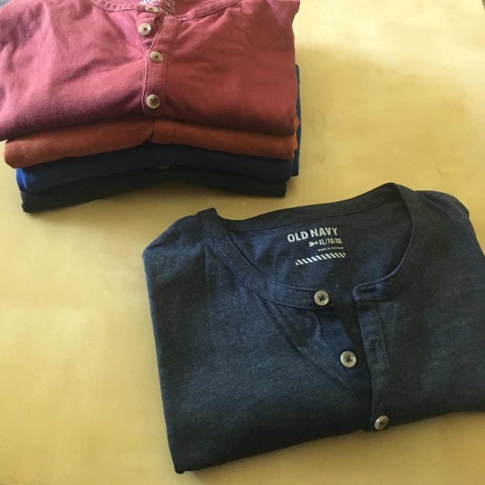 Men's Old Navy Crew Neck Henley 4 Button Tee