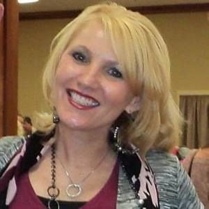 Meet your Posher, Deborah