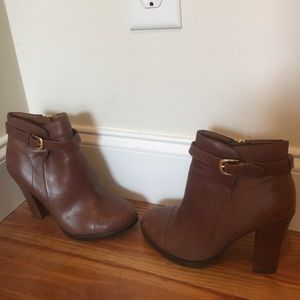 Ivanka Trump brown leather heeled booties. Size 7