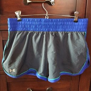 Underarmour medium EUC shorts