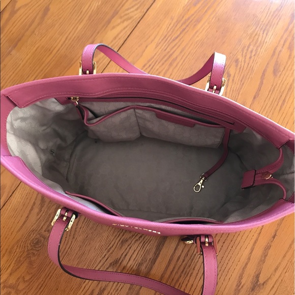 SOLD - Picture 3 of 4