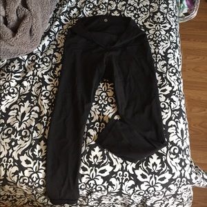 Crop lululemon tights - size 8