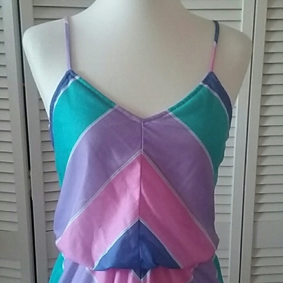 SOLD ON ETSY***H.P!!!**1970s Vintage Chevron Dress - Picture 2 of 6