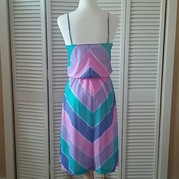 SOLD ON ETSY***H.P!!!**1970s Vintage Chevron Dress - Picture 5 of 6