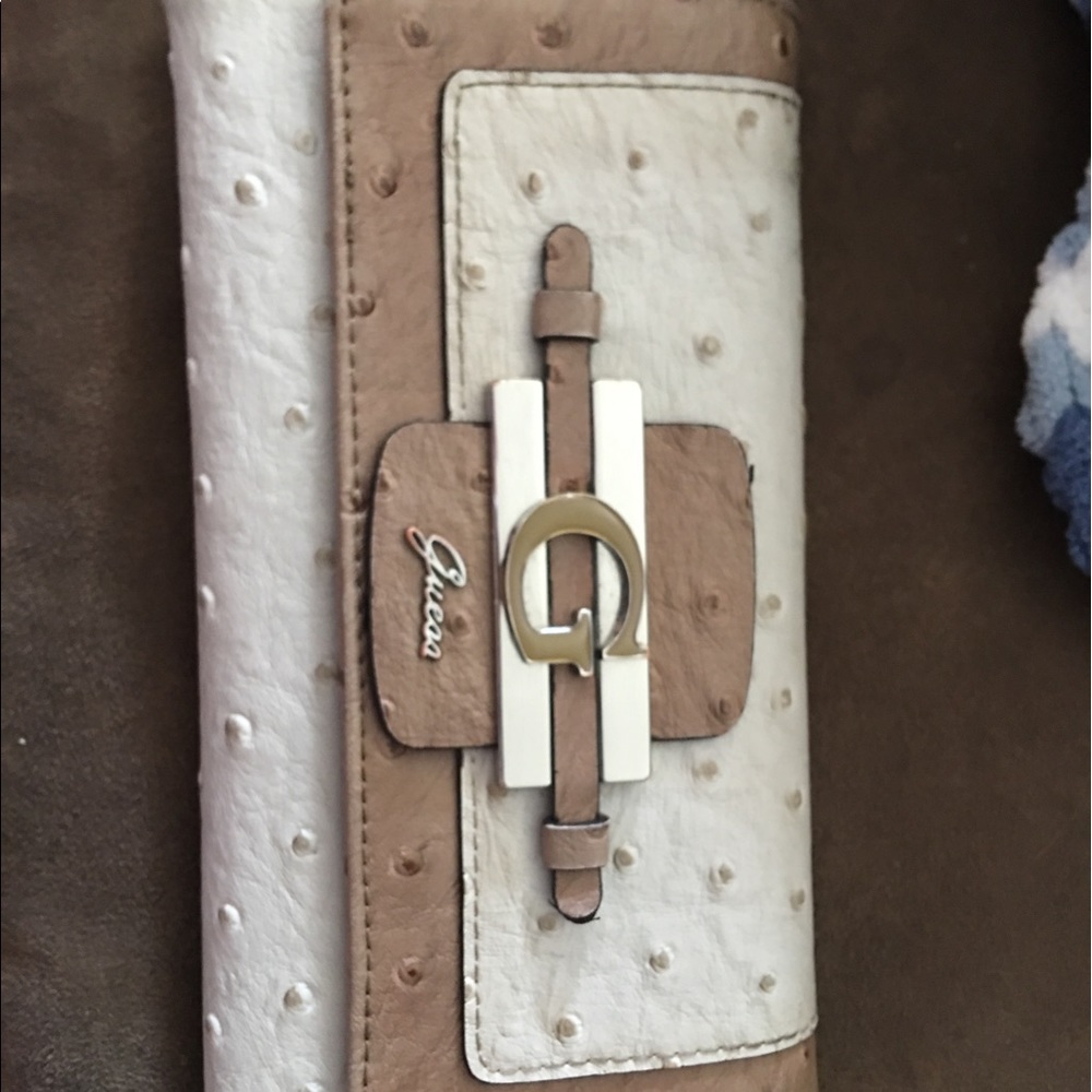 Guess wallet
