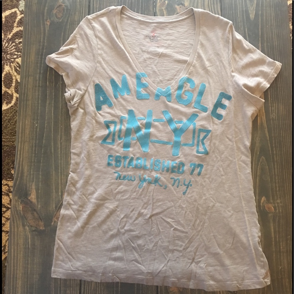 American Eagle TShirt 💜