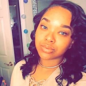 Meet your Posher, Amara