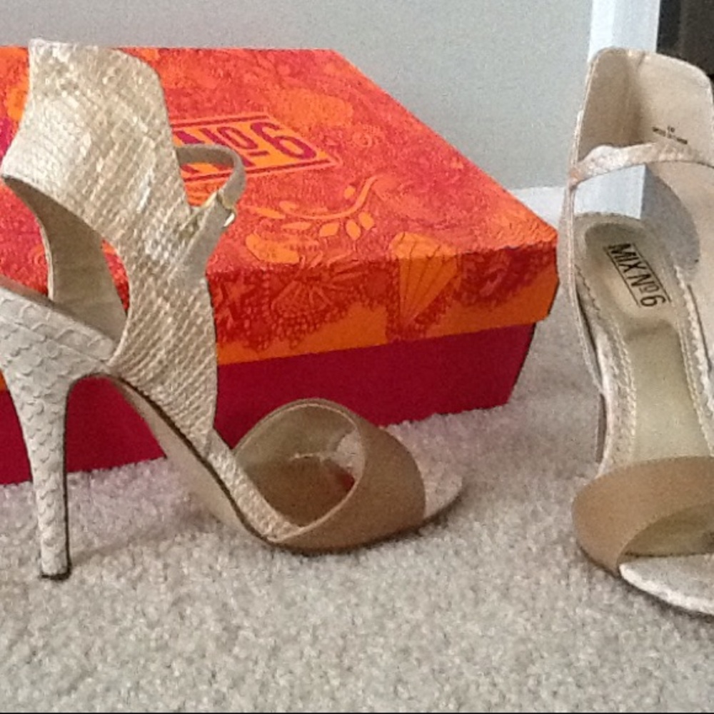 Brand New Open Toe Nude and Gold Tone Heels