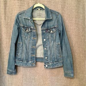 Size small Levi's Jean Jacket