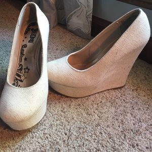 Brash brand cream wedges