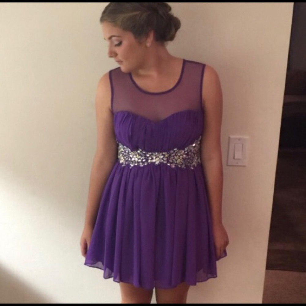 Cute short prom / formal homecoming dress purple
