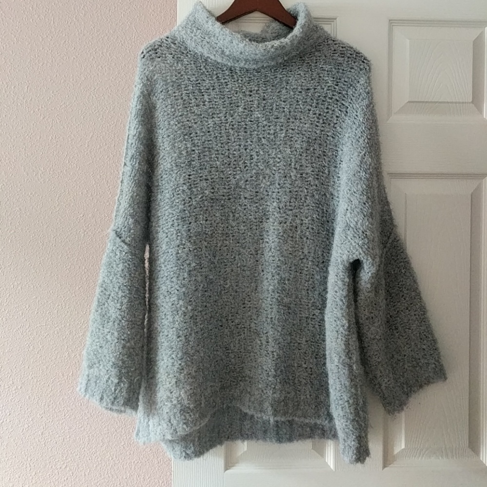 Free people over size sweater
