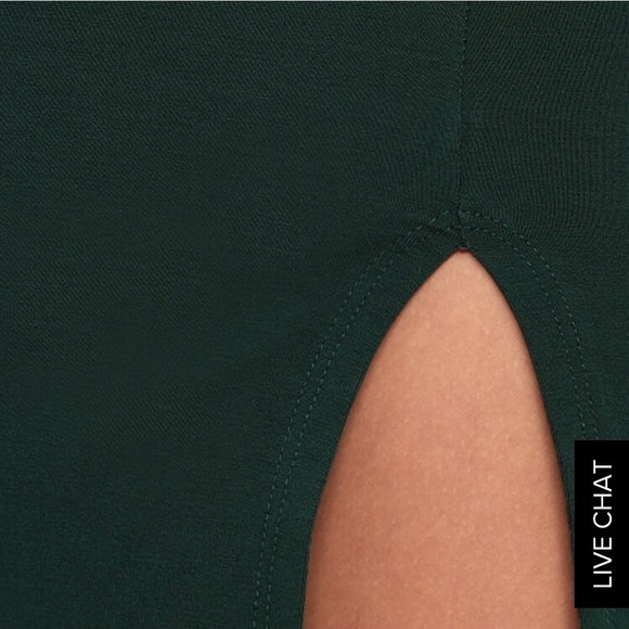 ✨ONE LEFT✨Dark Green long Sleeve Midi Dress - Picture 6 of 8