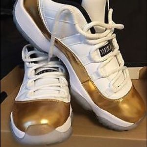 Closing ceremony's 11s