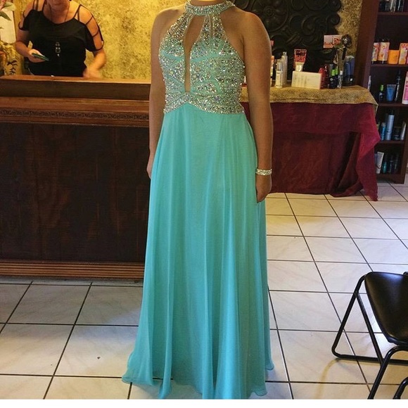 prom dress - Picture 3 of 3