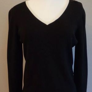 ANN TAYLOR LOFT Black Cream Trim V-Neck Sweater