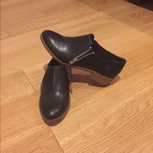 Black bootie with side zippers