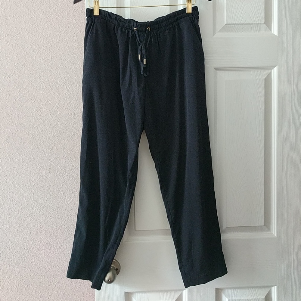 Express Capri jogger.