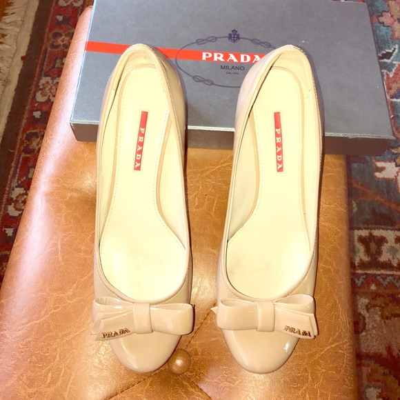 PRADA Vintage Black Patent Leather Pumps Kitten Heel Block  Prada patent leather heels original
