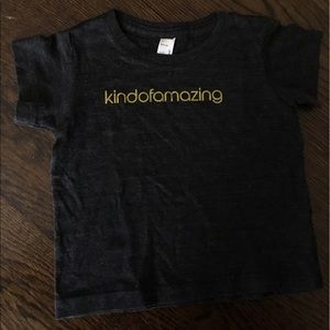 kindofamazing T-shirt -6-10months