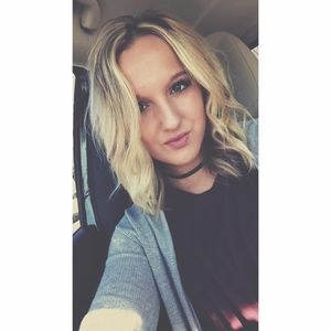 Meet your Posher, Alyssa