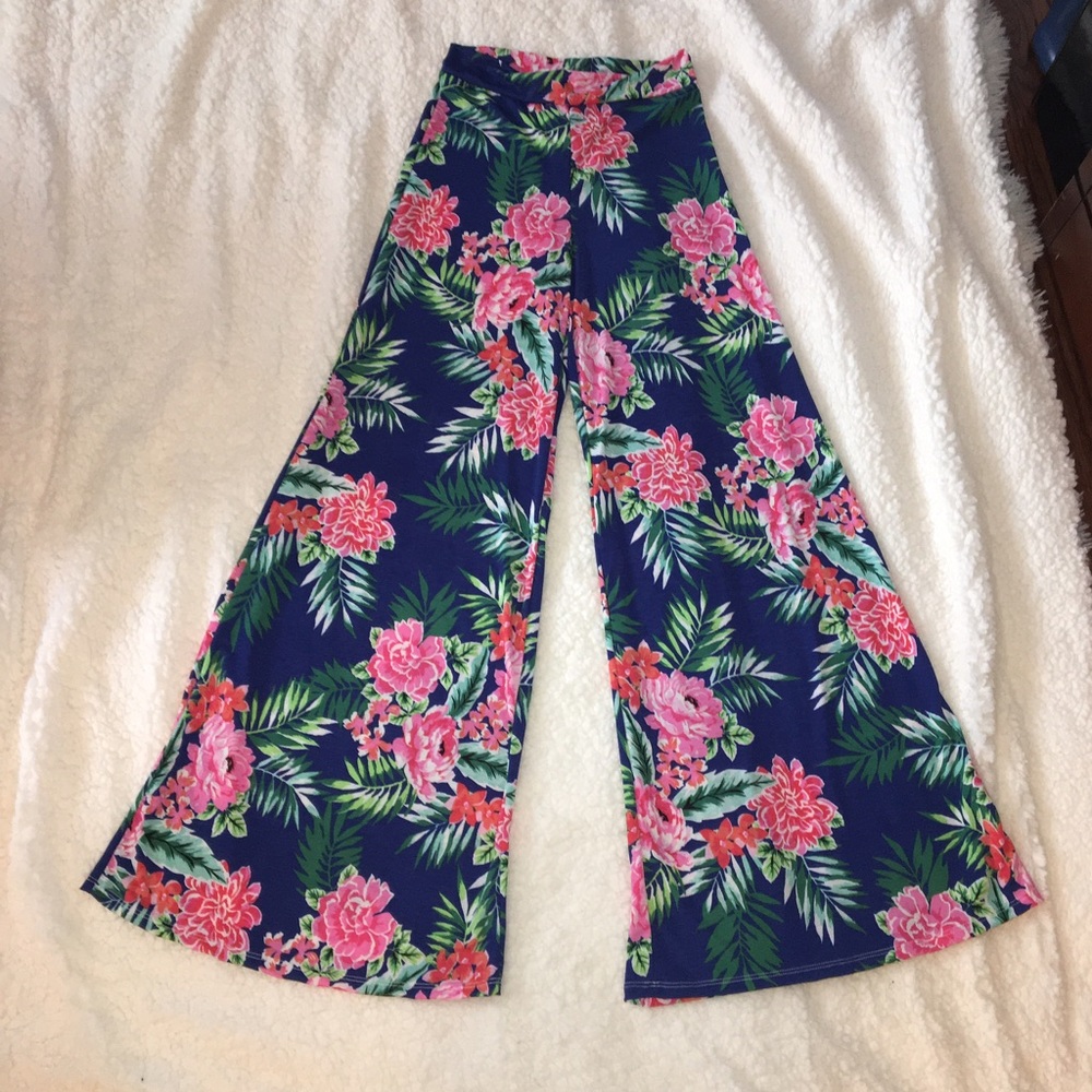 PRICE DROP ❗️ Wide leg floral print slinky pants - Picture 4 of 4