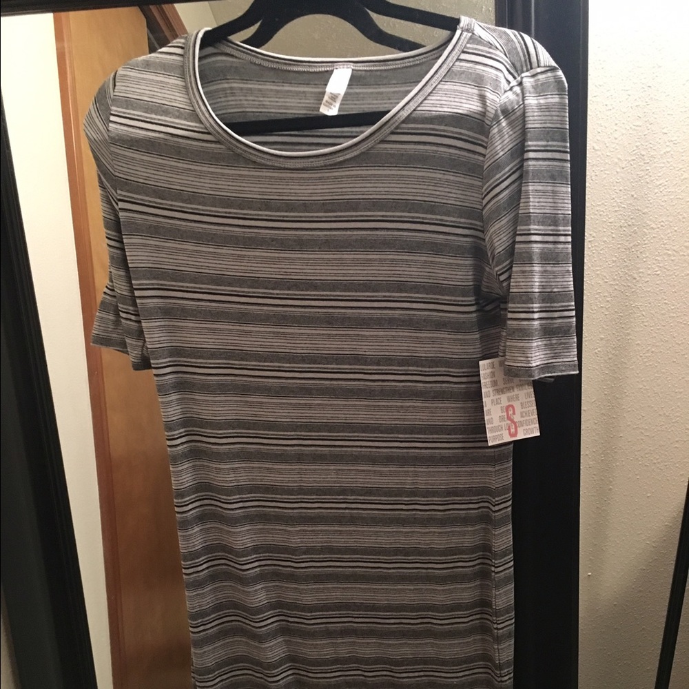 NWT small Julia