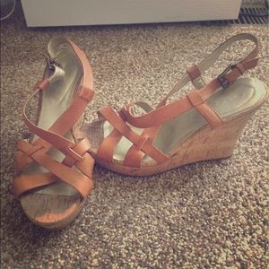 GUESS wedges in tan