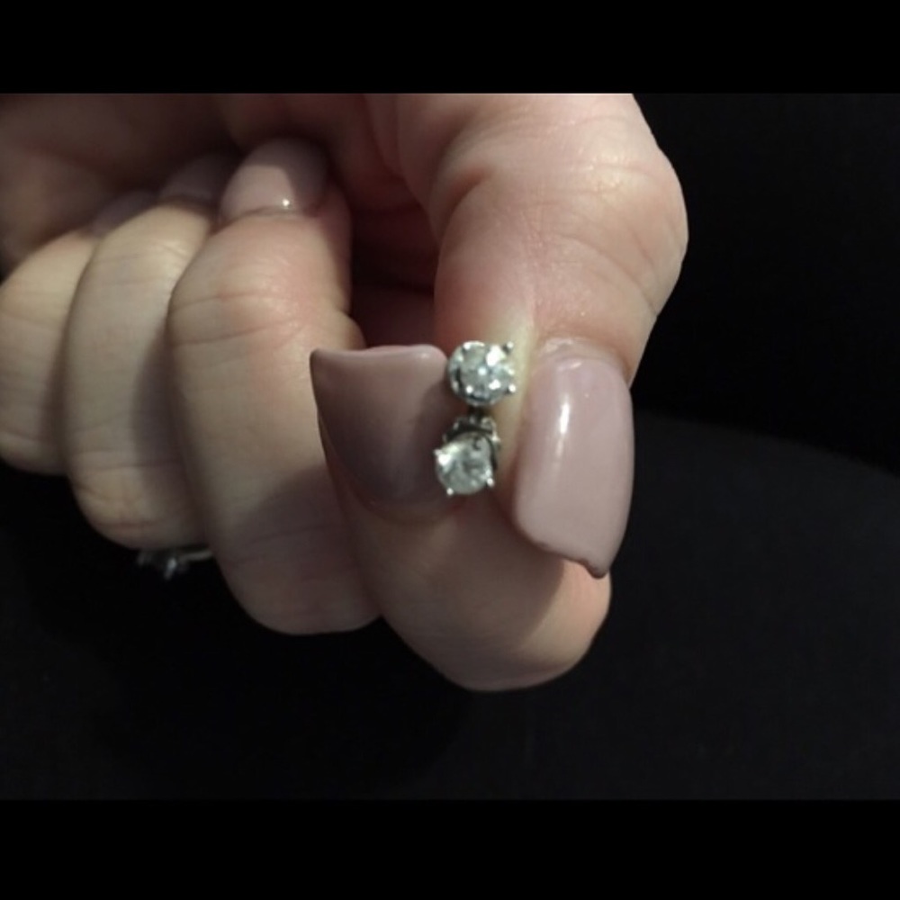 diamond stud earrings