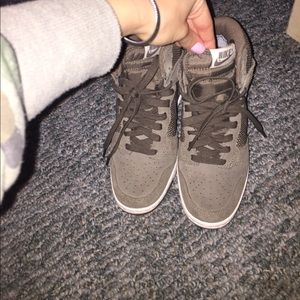 Olive green mesh Nike "sky hi"