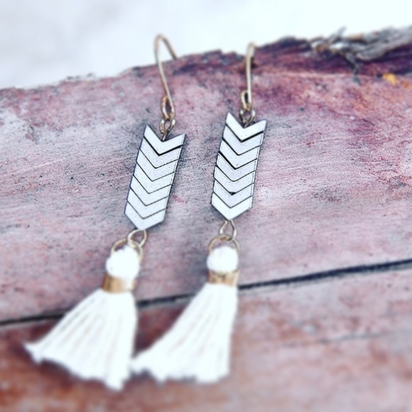 Jewelry - Festival Arrow Earrings