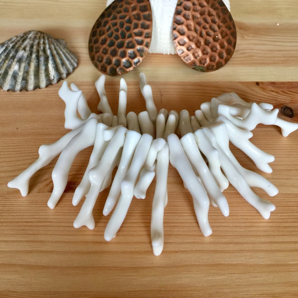 Imitation white coral bracelet