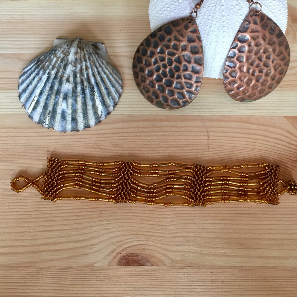 Glass beads golden bracelet