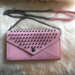 NWOT lilac wallet on a chain