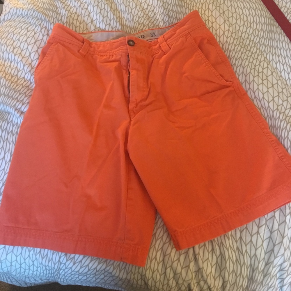 💜LISTING: MENS IZOD ORANGE SHORTS