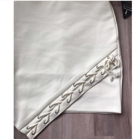 LOWEST⬇️NWT Rare London Asymmetrical Lace Up Skirt - Picture 2 of 5