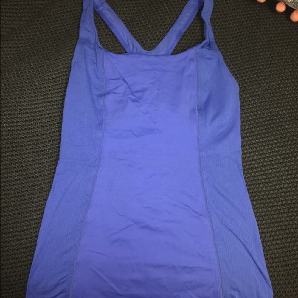 Lululemon tank
