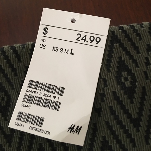 H&M💜 - Picture 2 of 2