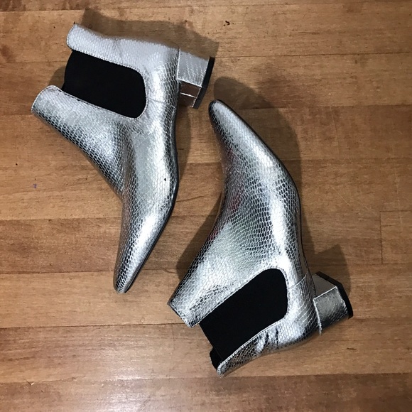 Topshop Shoes - Topshop metallic silver chelsea boot